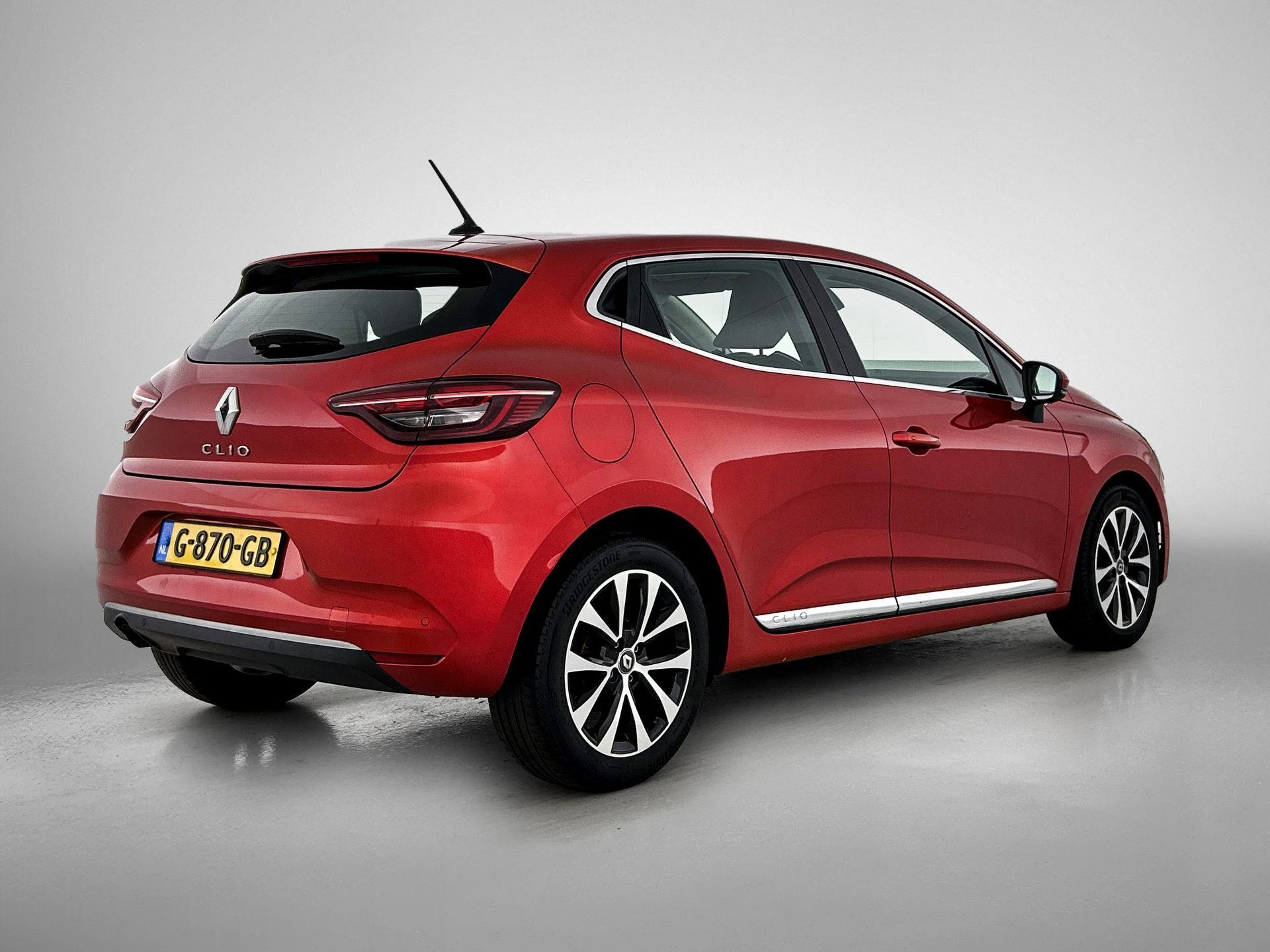 Renault-Clio-image-3