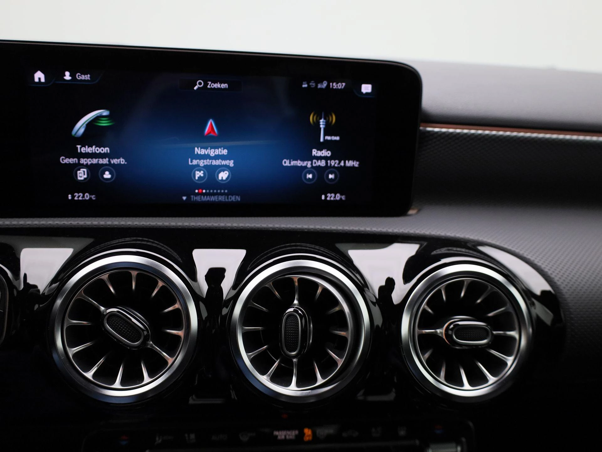 Mercedes-Benz-A-Klasse-image-14