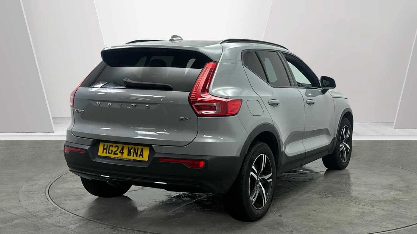 Volvo-XC40-image-1