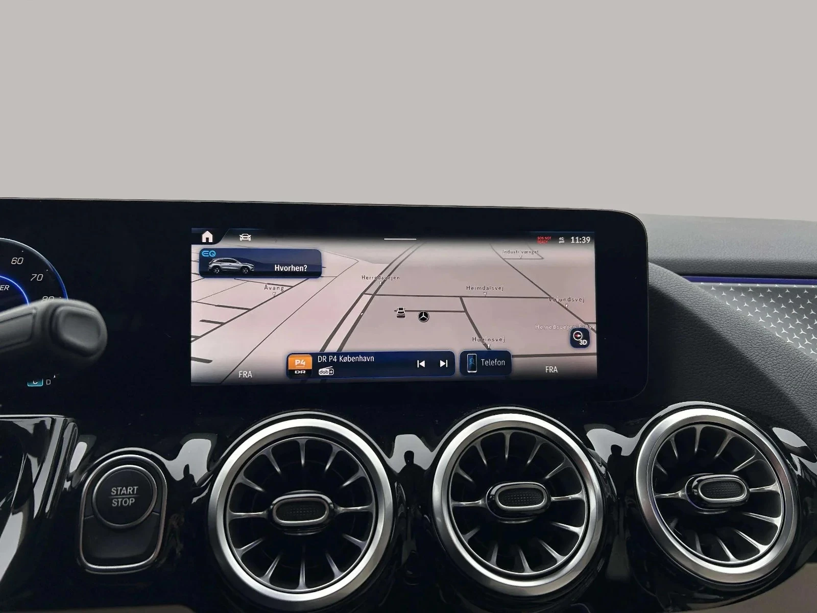 Mercedes-Benz-EQA-image-16