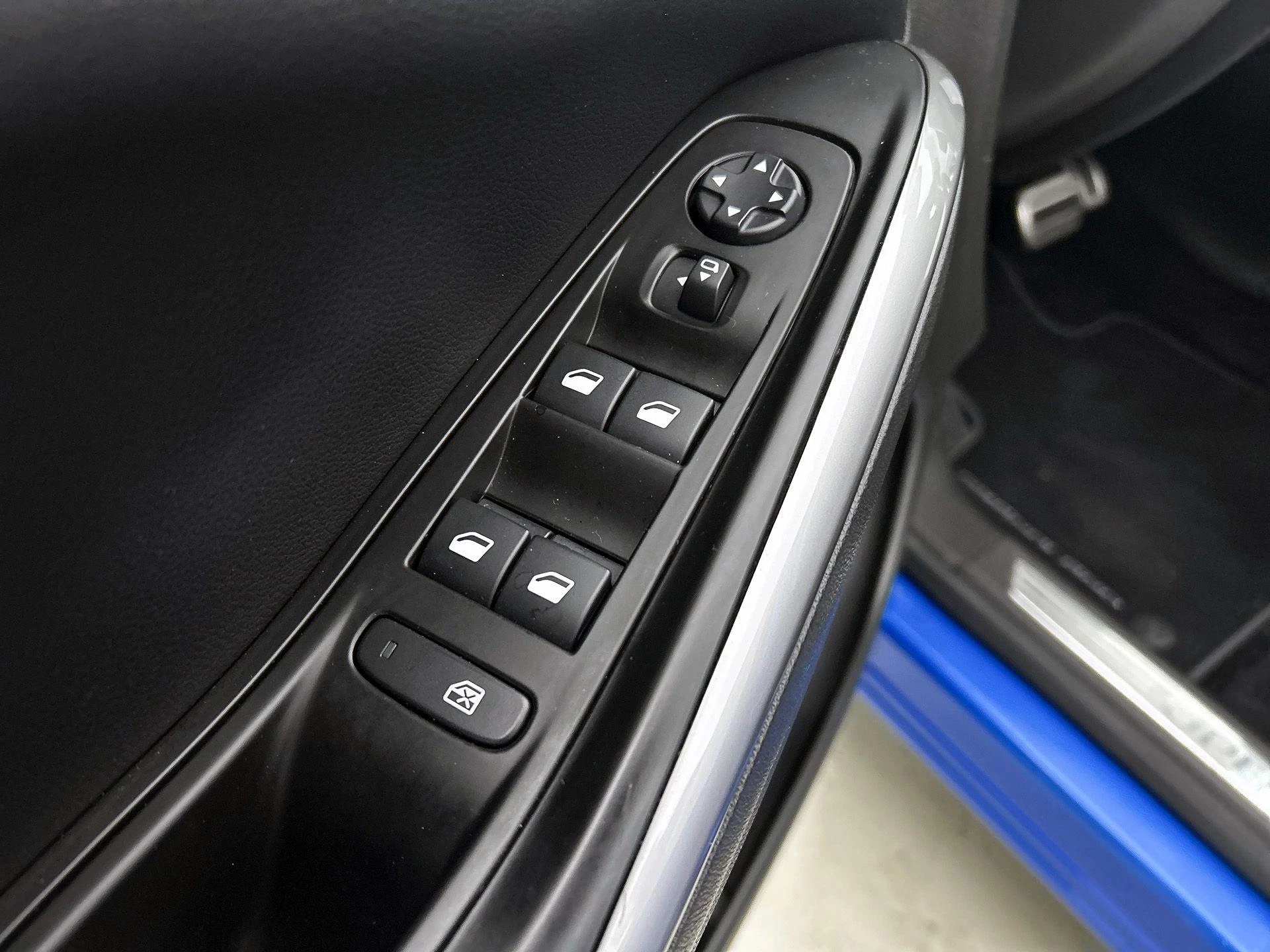 Opel-Grandland-image-38