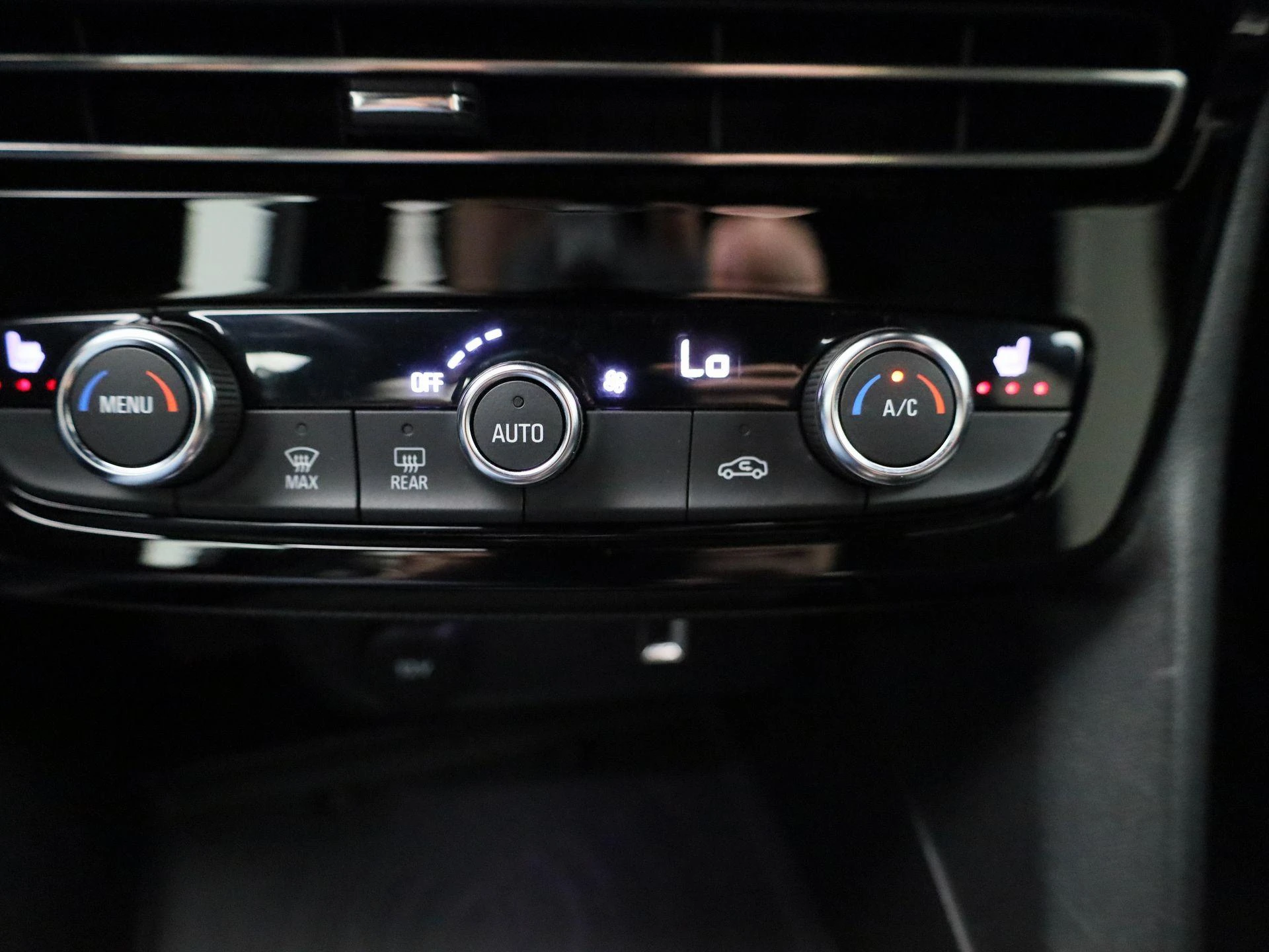 Opel-Mokka-e-image-23