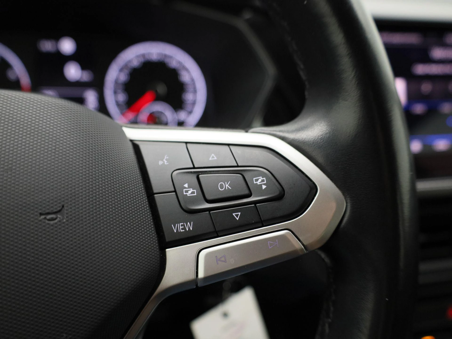 Volkswagen-T-Cross-image-15