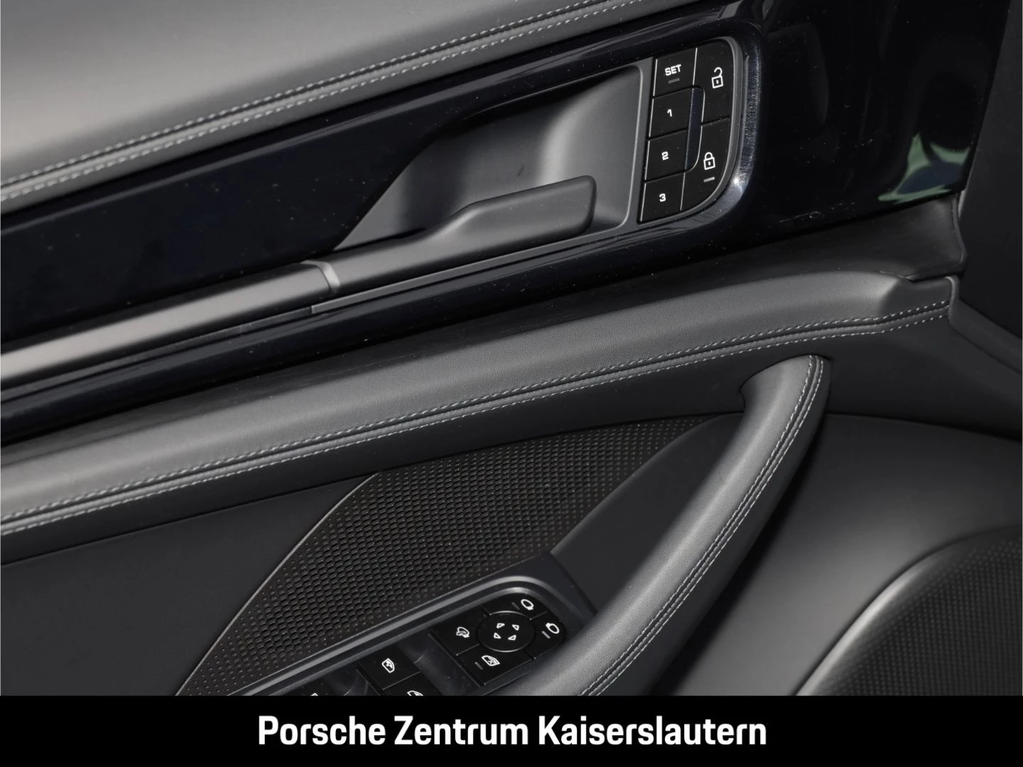 Porsche Panamera 4 E-Hybrid LED-Matrix InnoDrive BOSE -
