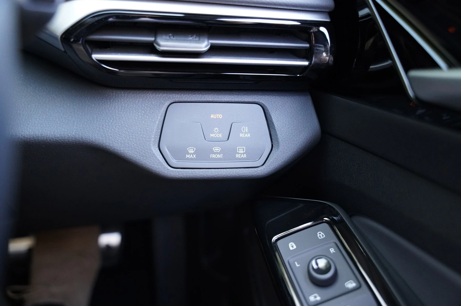 Volkswagen-ID.4-image-33
