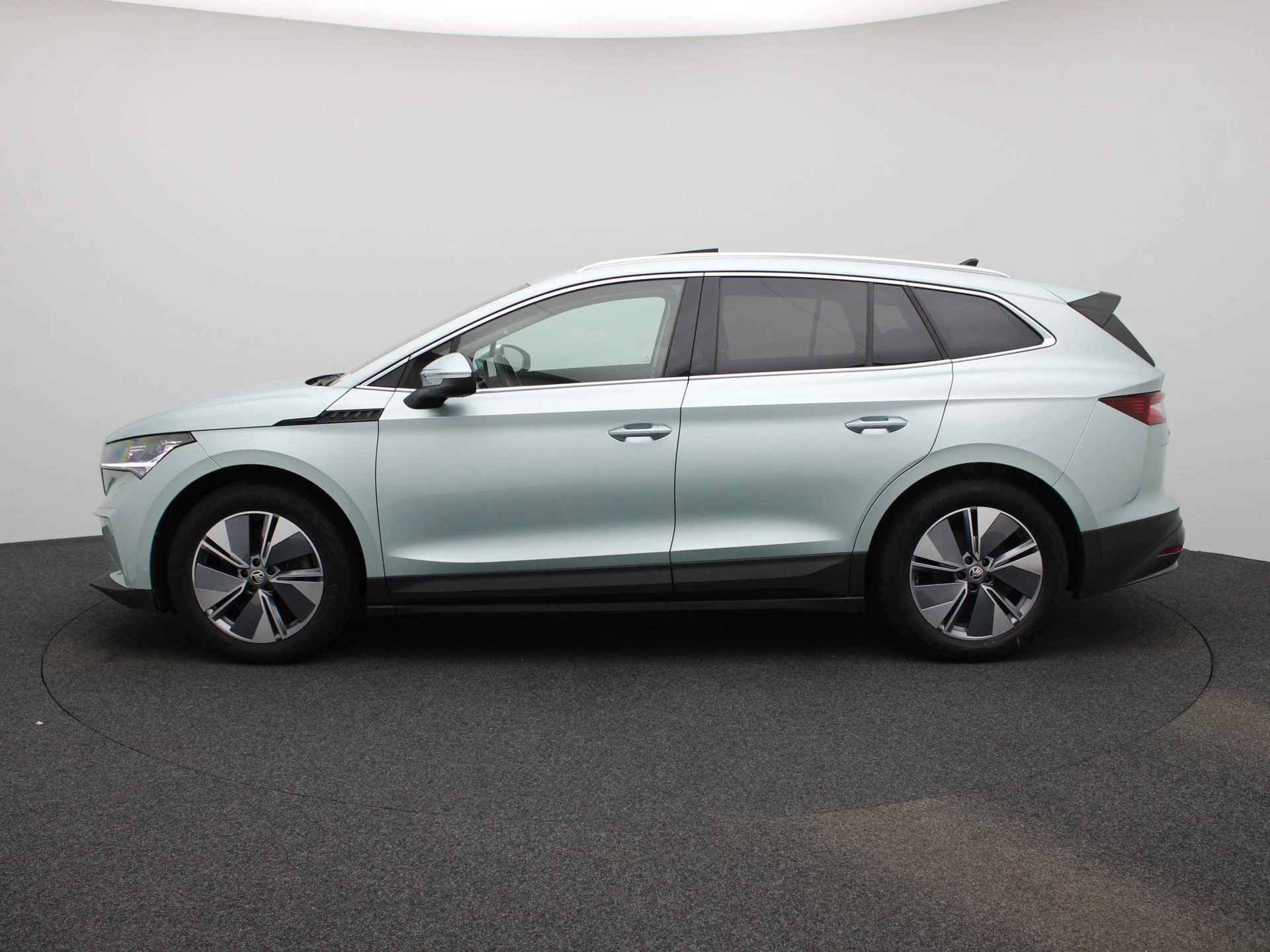Škoda-Enyaq iV-image-3