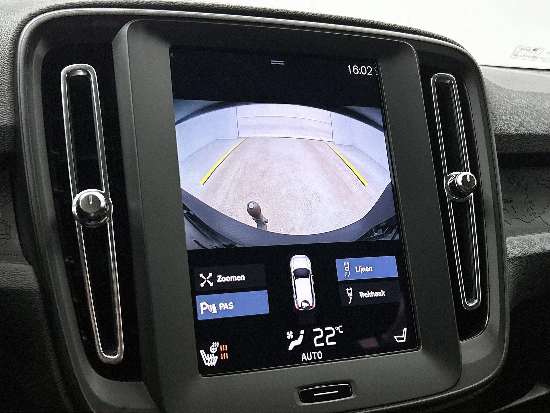 Volvo-XC40-image-11