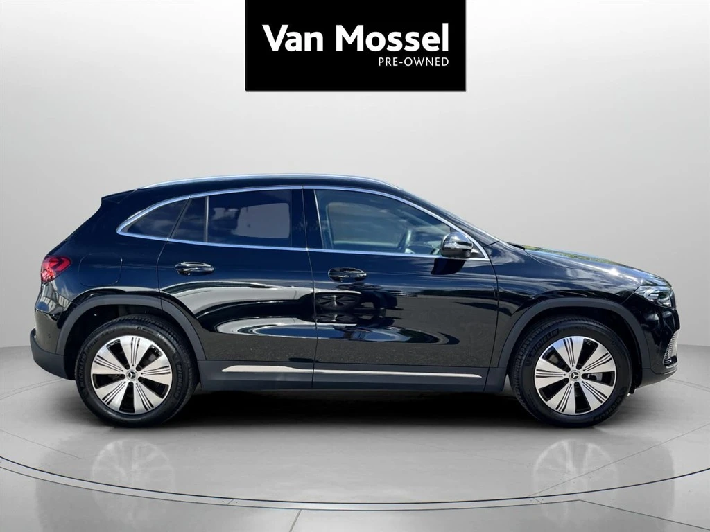 Mercedes-Benz-EQA-image-3