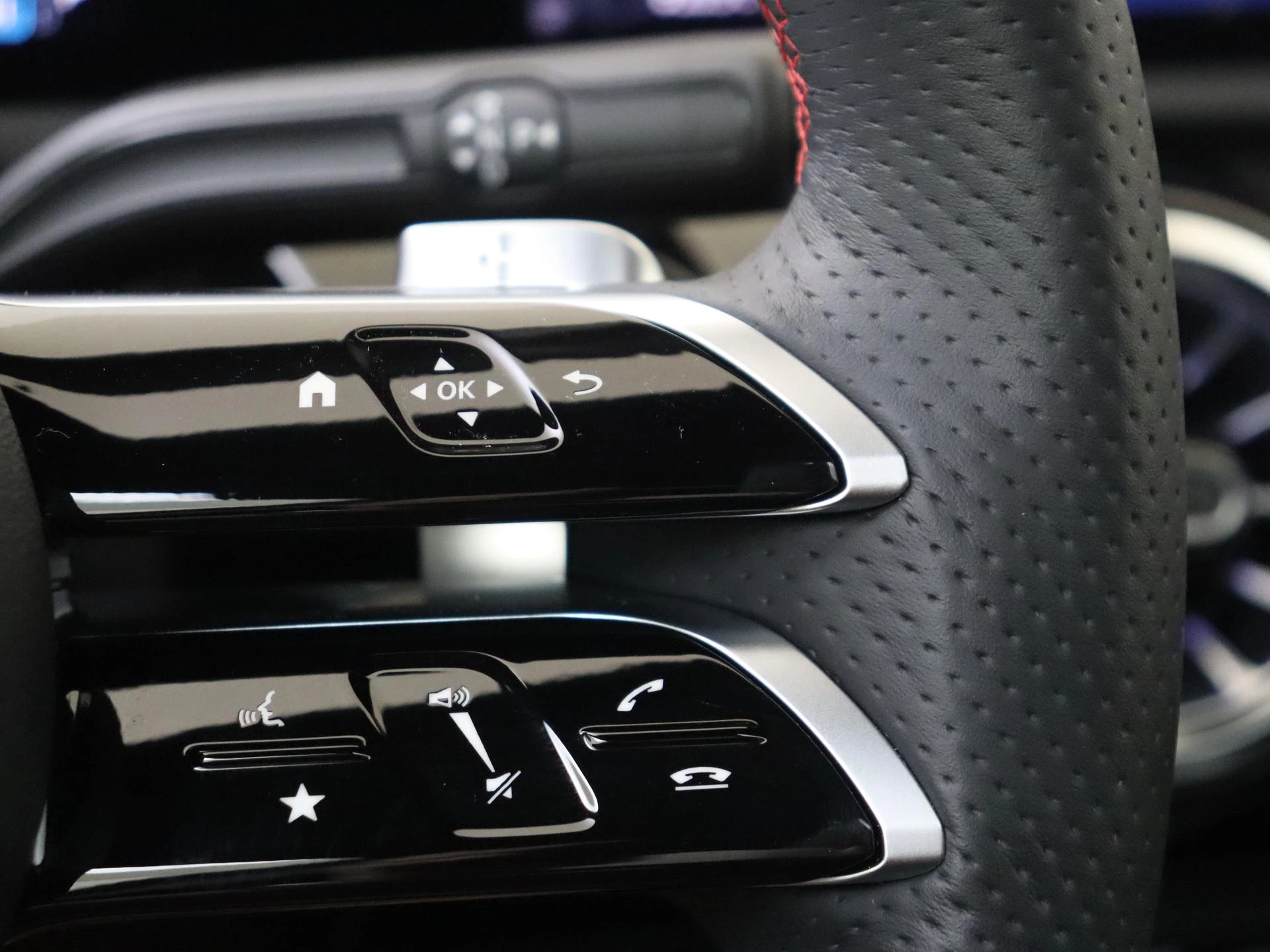 Mercedes-Benz A-Klasse 250 e Business Solution AMG