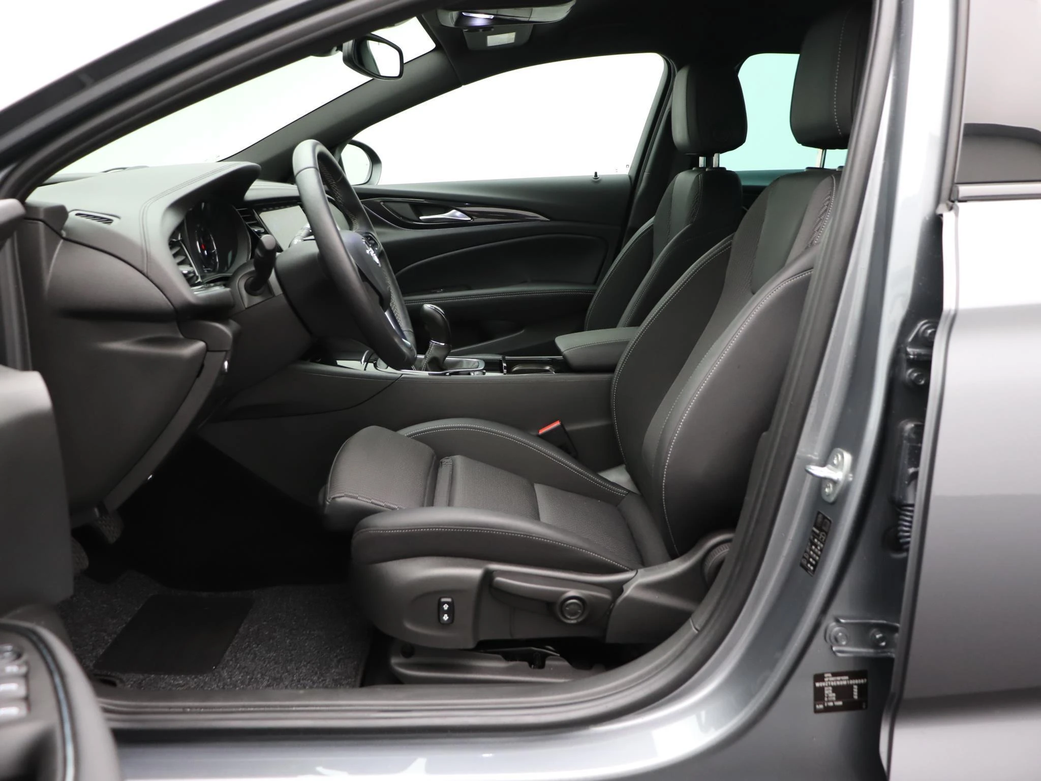 Opel-Insignia-image-8