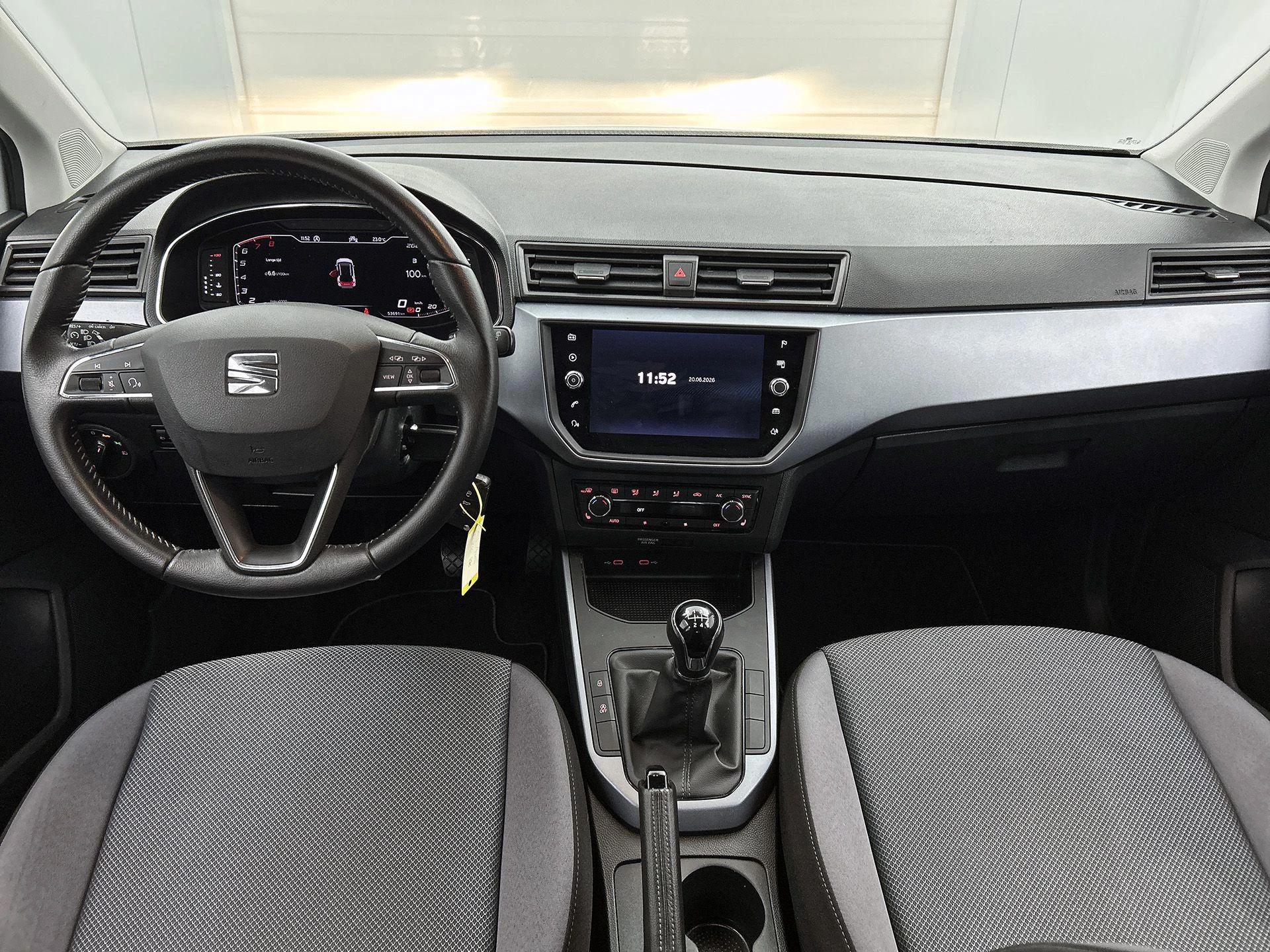 SEAT-Arona-image-21