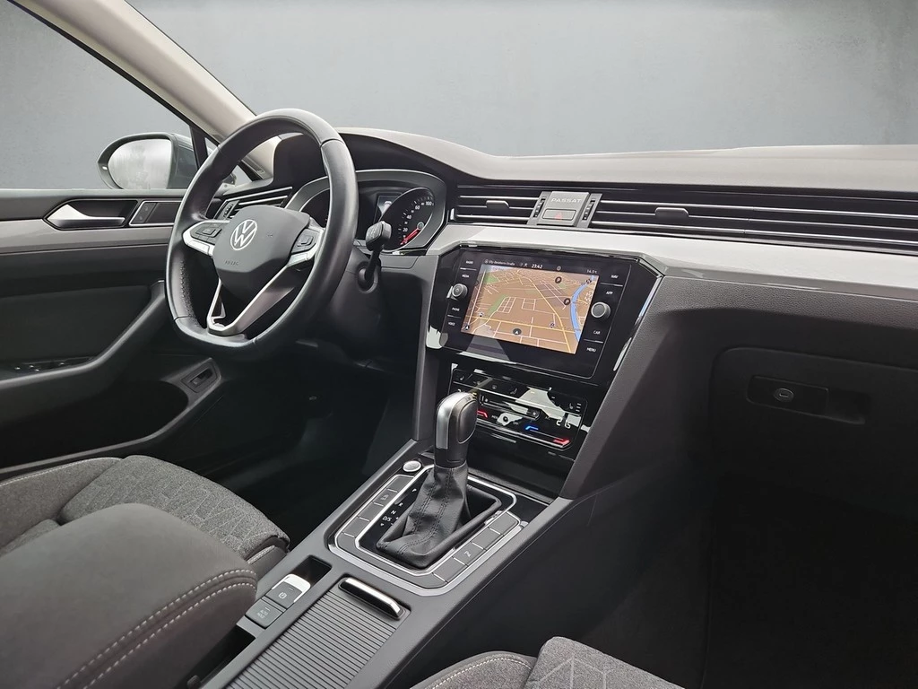 Volkswagen Passat Variant 2.0 TDI DSG Business Navi*APP*AHK