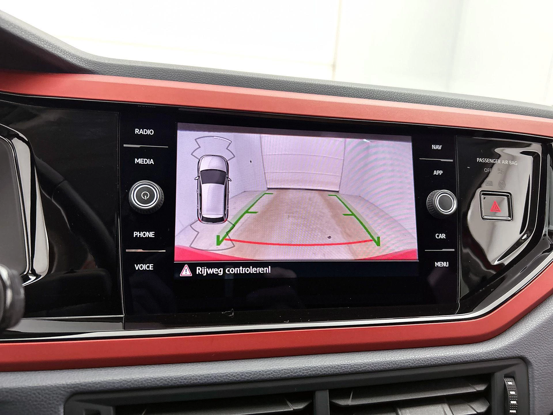 Volkswagen-Polo-image-15