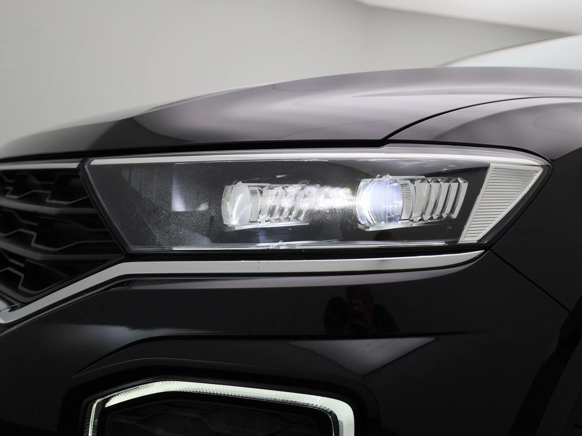 Volkswagen-T-Roc-image-14