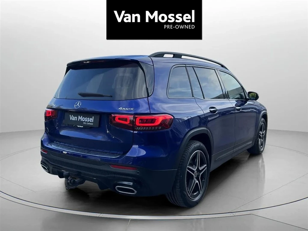 Mercedes-Benz-GLB-image-4