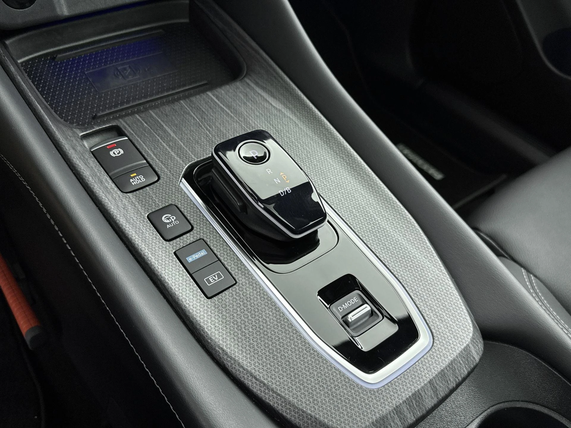 Nissan-QASHQAI-image-12