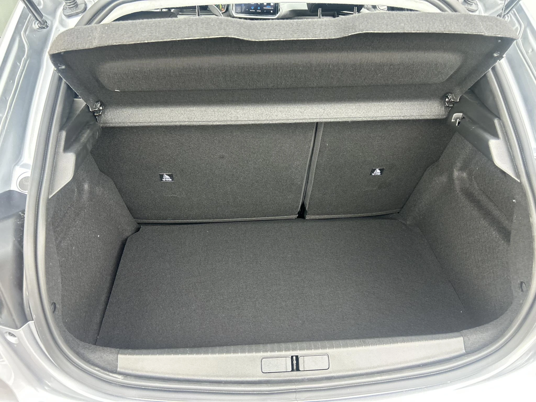 Peugeot-208-image-21