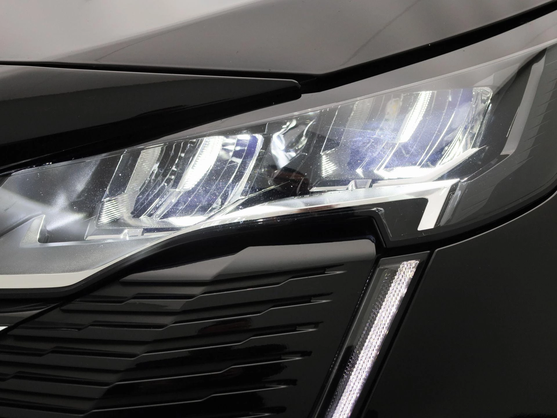 Peugeot 5008 1.5 BlueHDi 96kW S&S EAT8 Active Pack