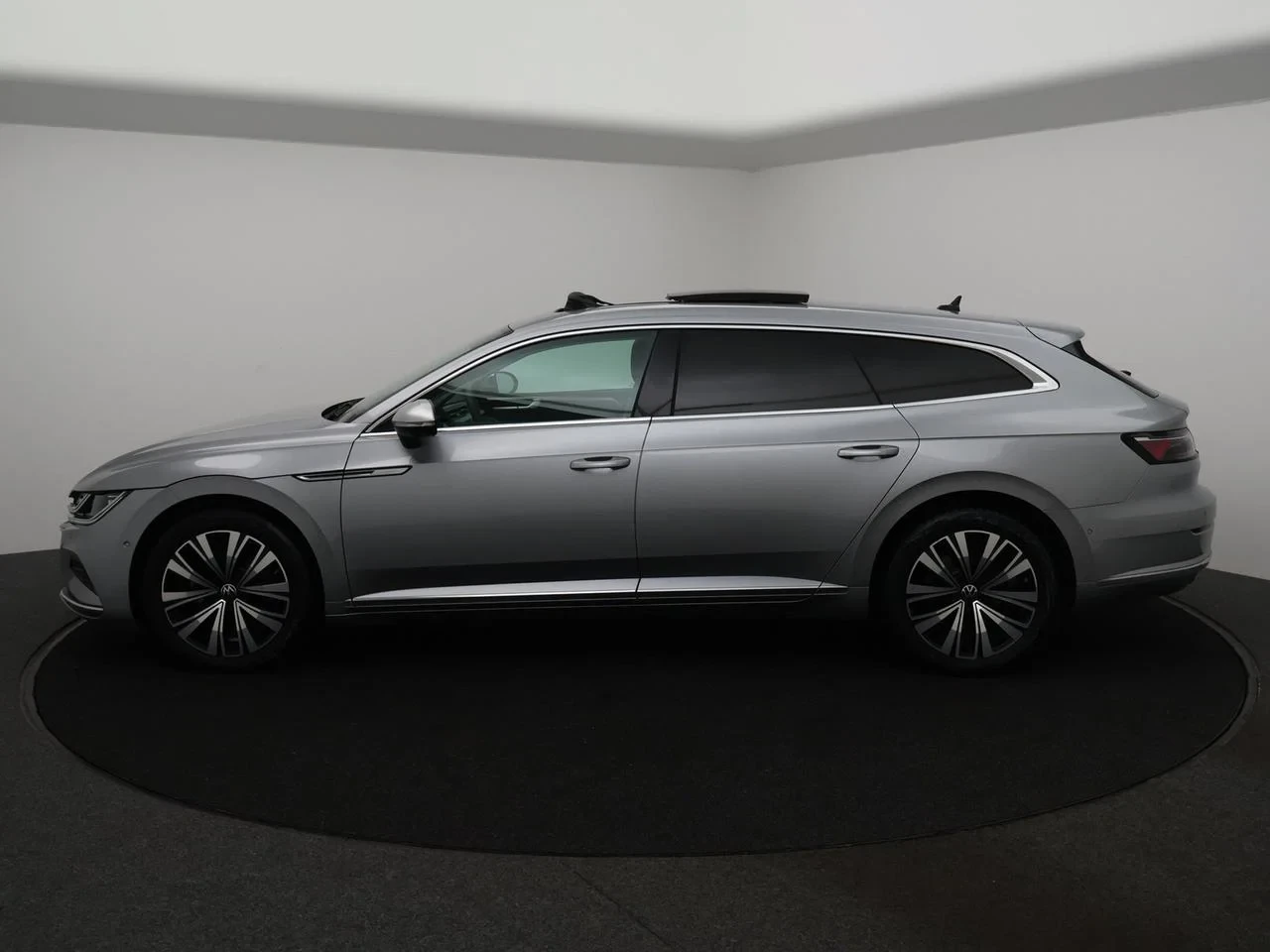 Volkswagen-Arteon-image-3