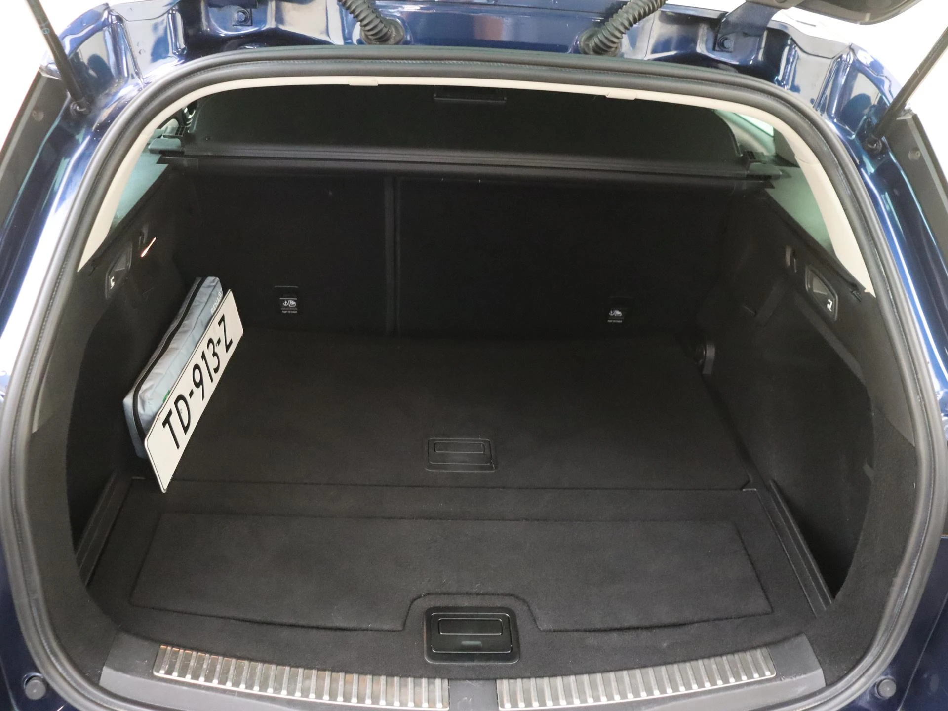 Renault-Mégane Estate-image-27