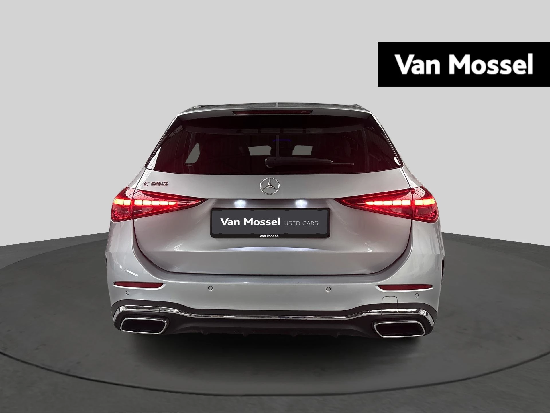 Mercedes-Benz-C-Klasse-image-2