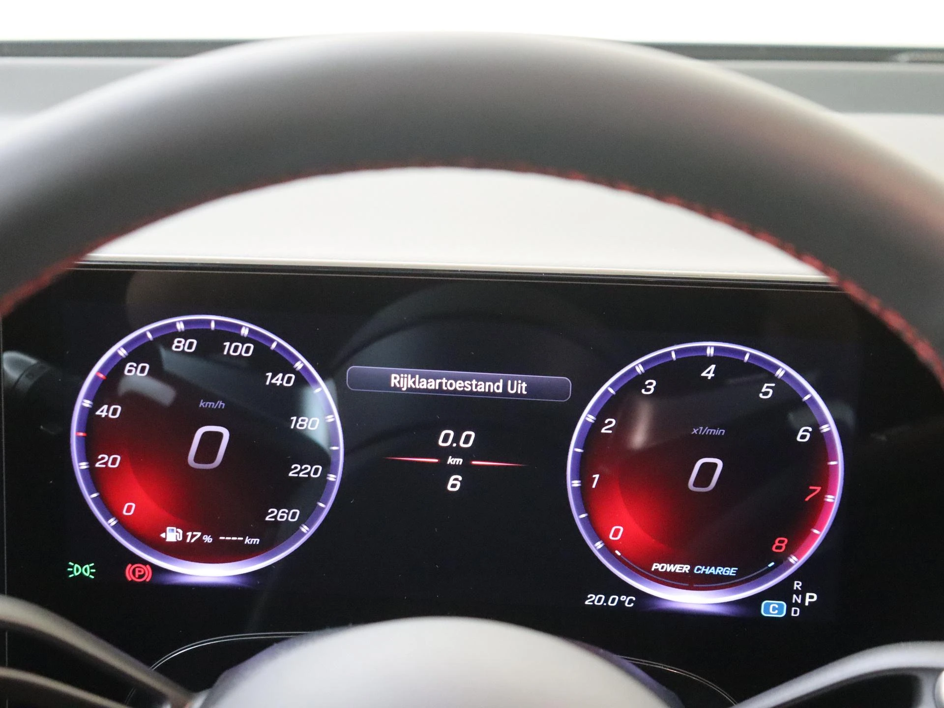 Mercedes-Benz-GLB-image-10