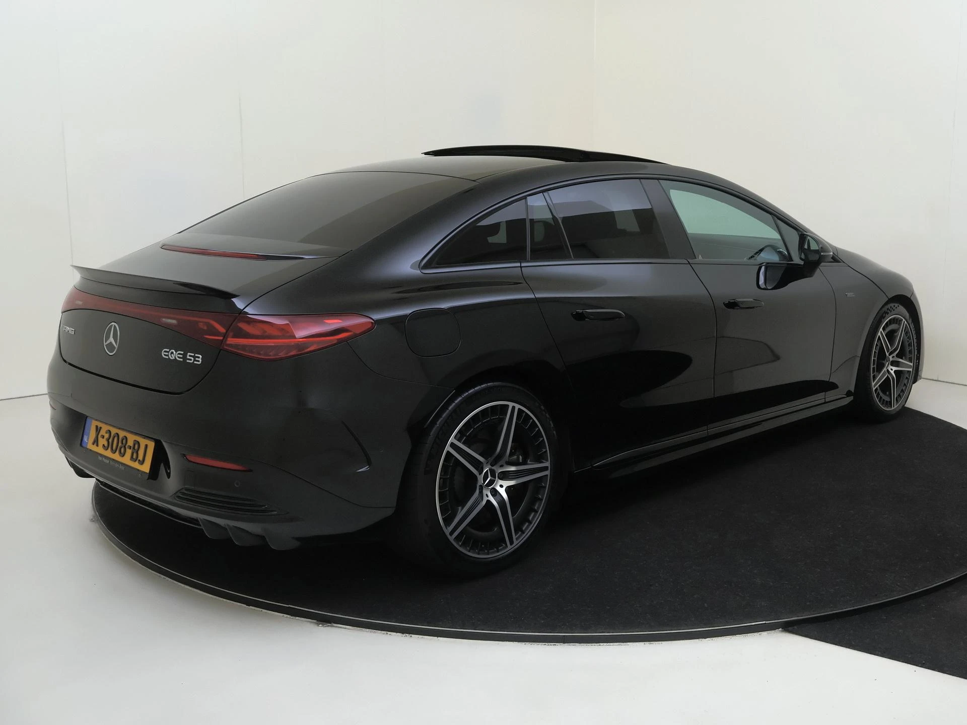 Mercedes-Benz EQE AMG 53 4MATIC+ 90 kWh