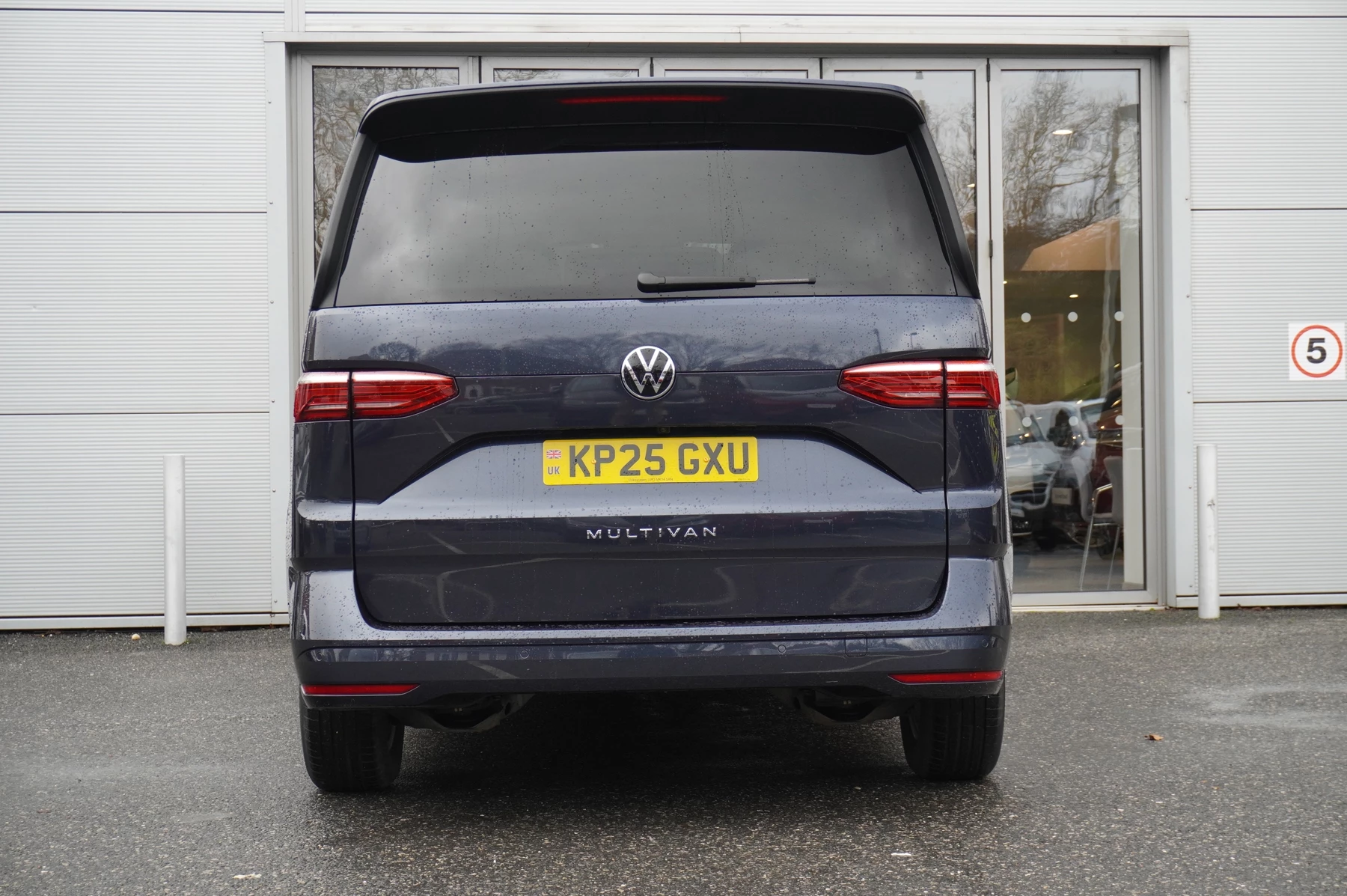 Volkswagen Multivan 2.0 TDI Life 5dr DSG