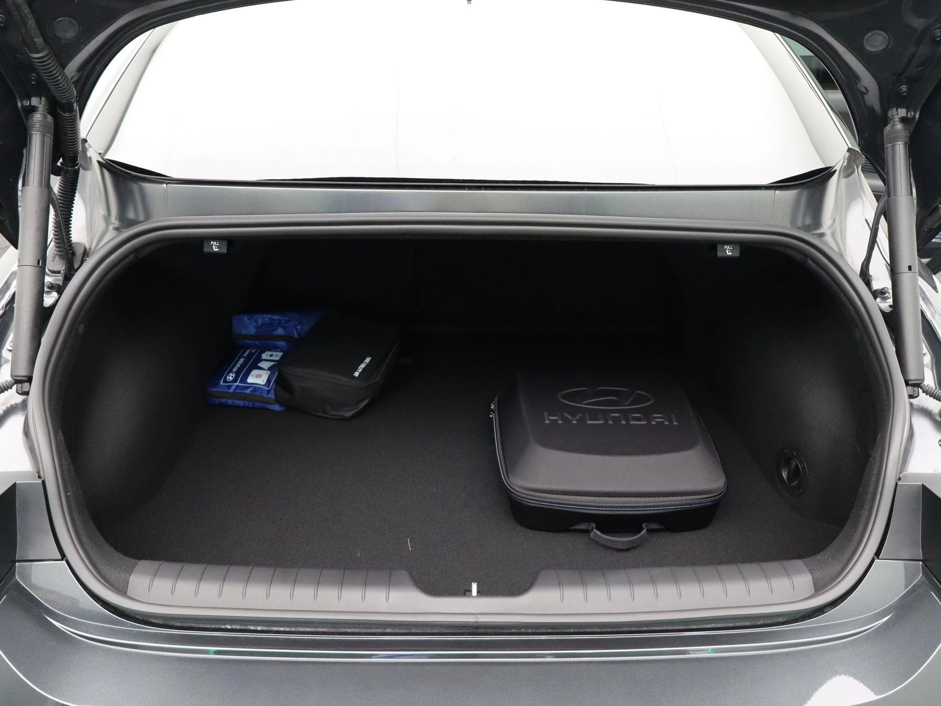 Hyundai-IONIQ 6-image-28