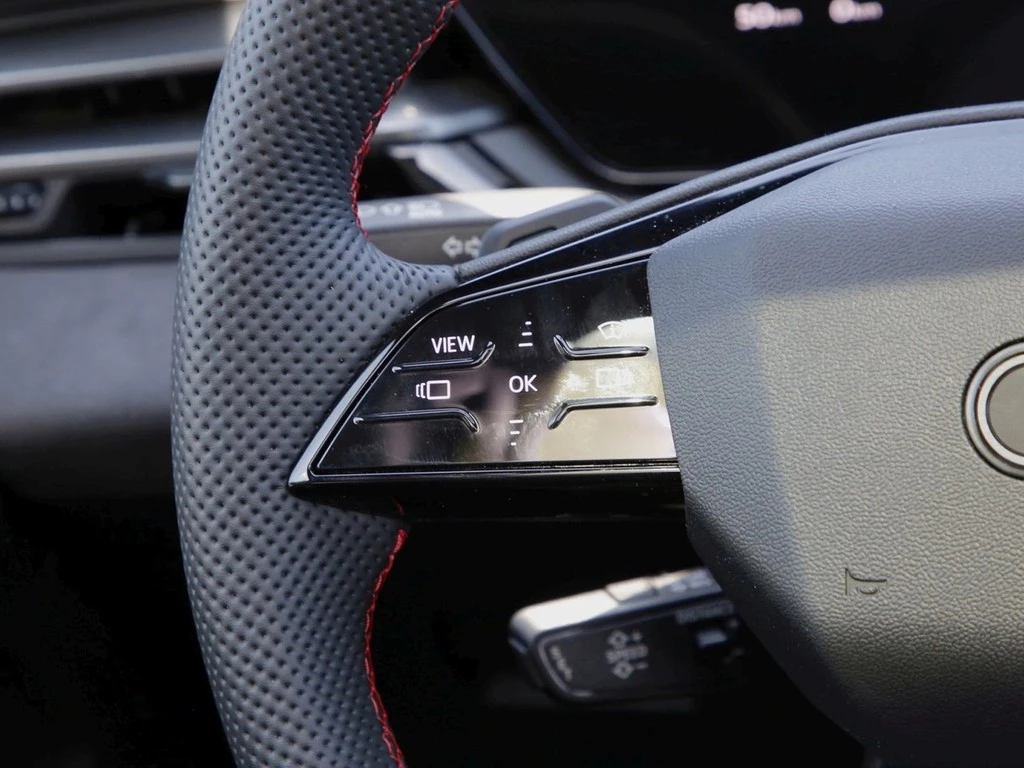 Audi A5 Lim. e-hybrid Q S-line 19"|PANO|MATRIX|HuD|B&O