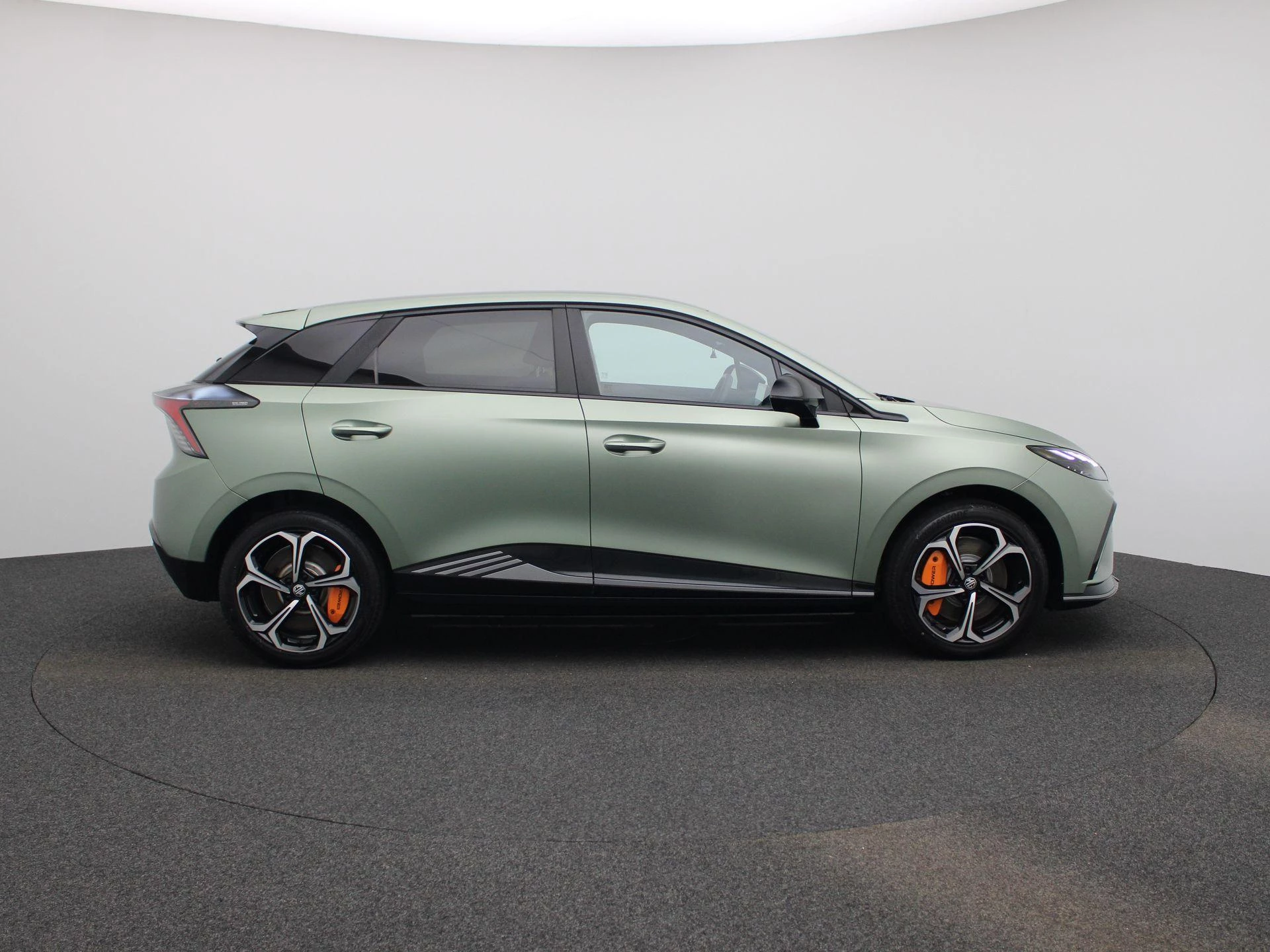MG MG4 64 kWh Xpower