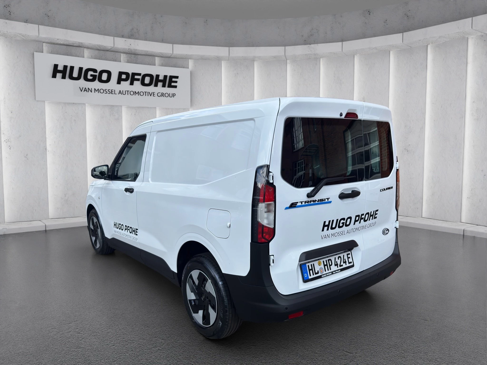 Ford Transit Courier Trend Elektro 100 kW RFK SHZ PDC