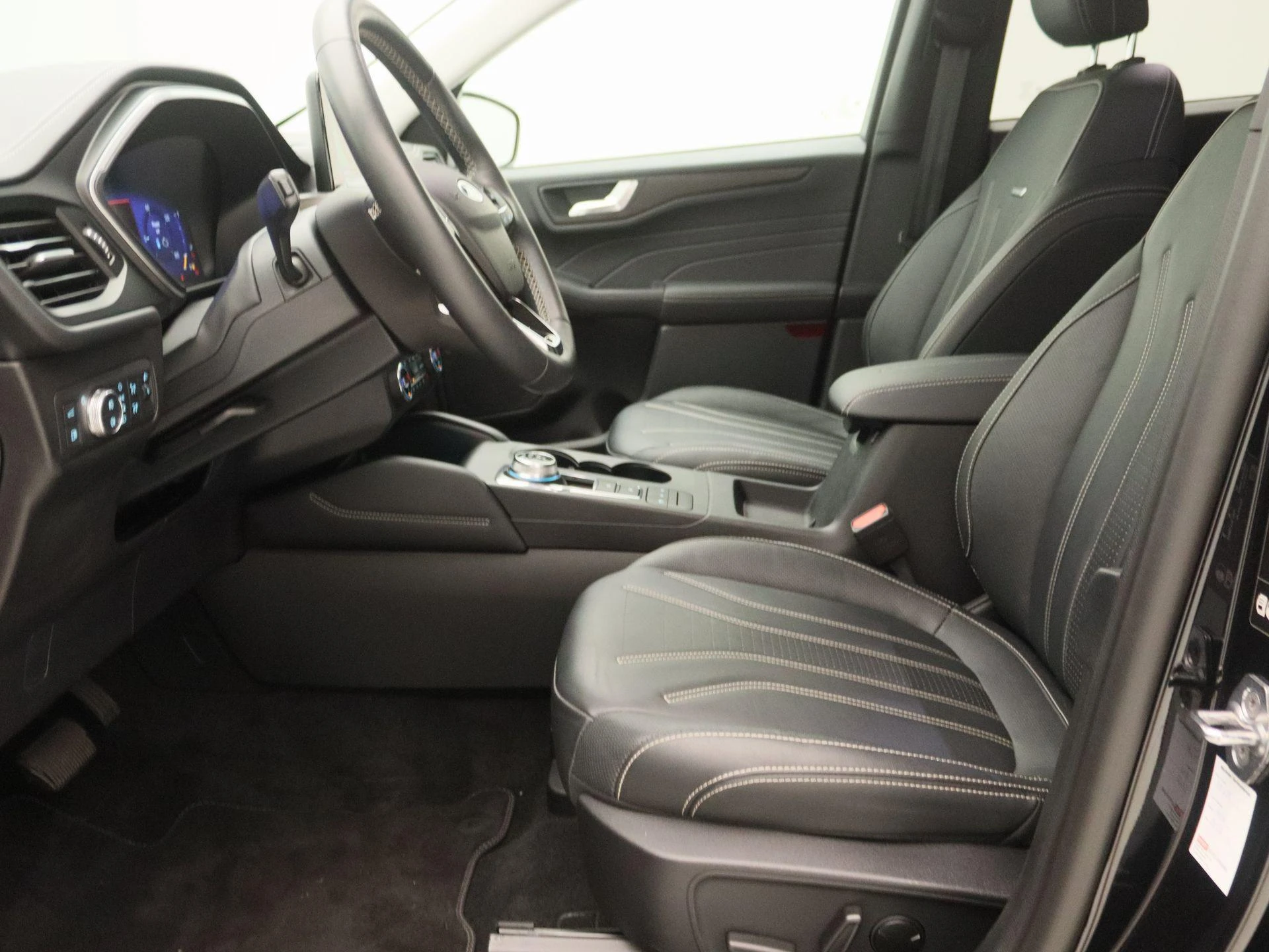 Ford-Kuga-image-11