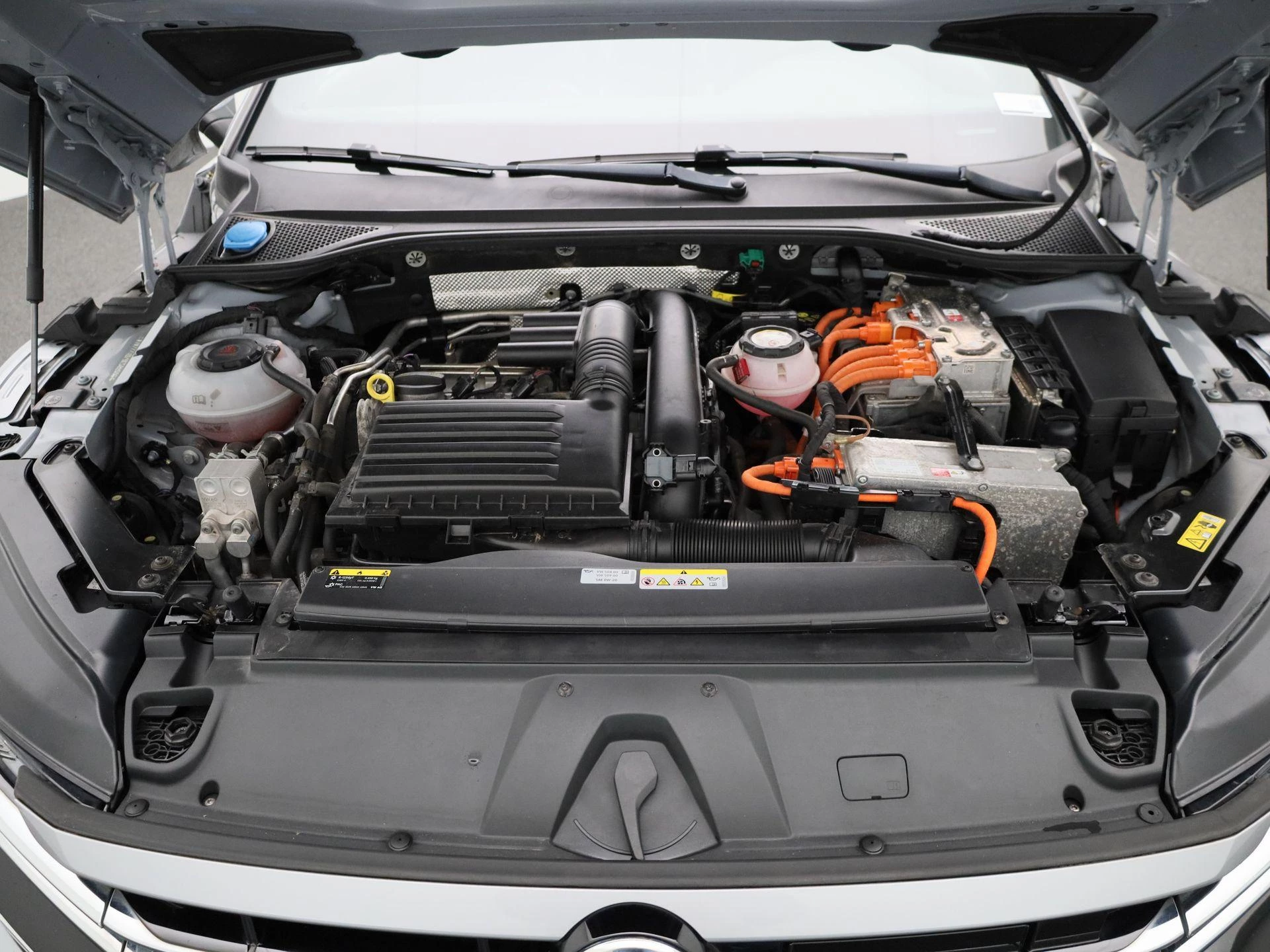 Volkswagen-Arteon-image-38