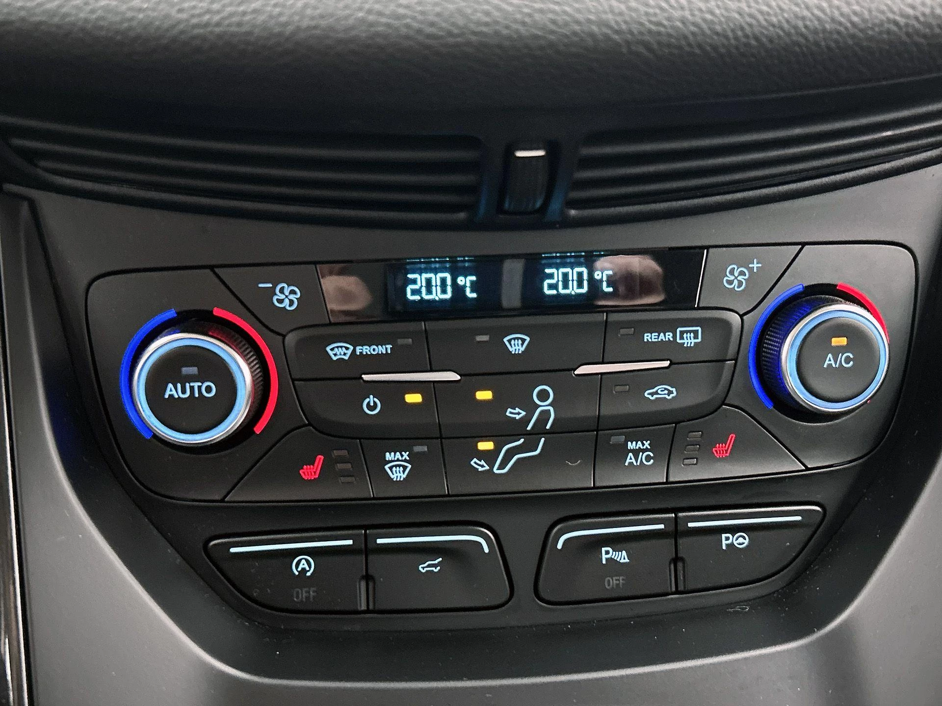 Ford-Kuga-image-14