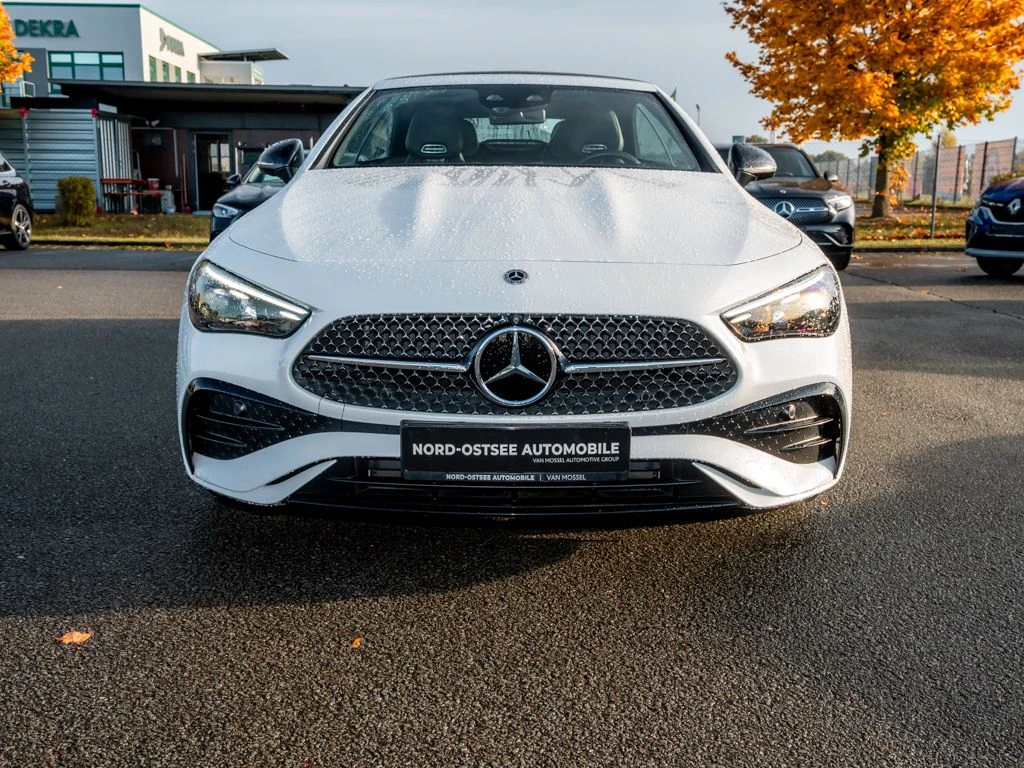 Mercedes-Benz-CLE 220 d-image-3