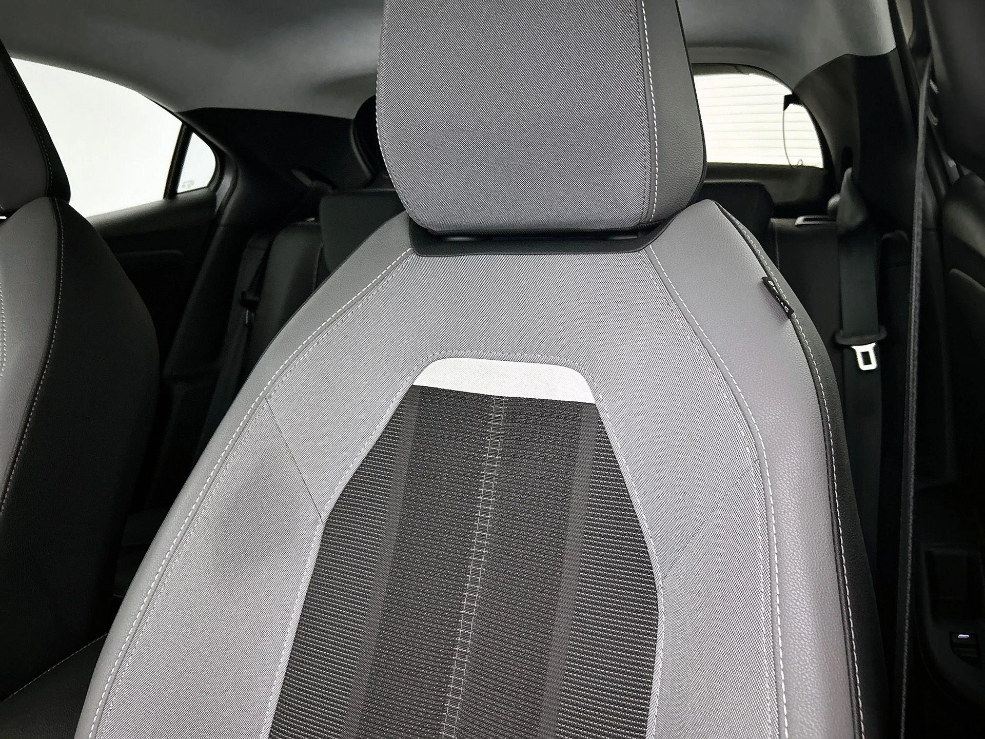 Opel-Mokka-image-11