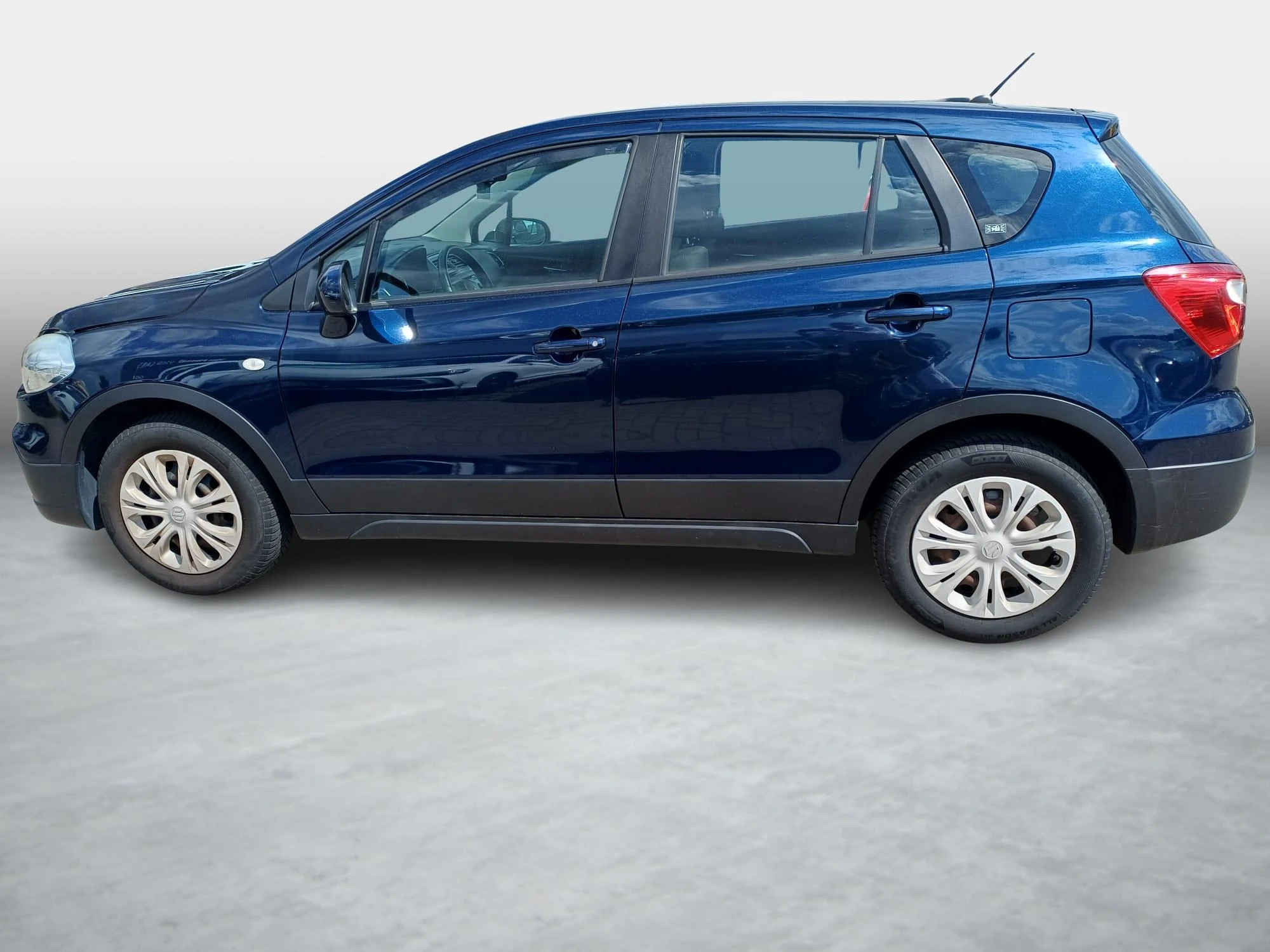 Suzuki-S-Cross-image-2