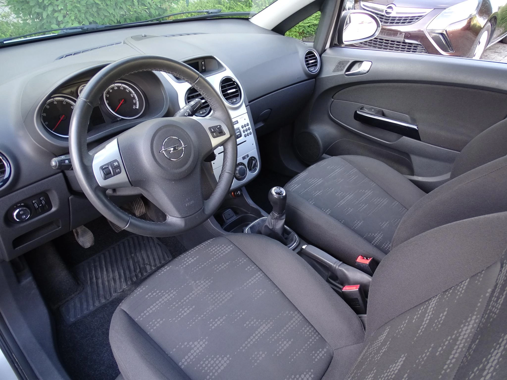 Opel Corsa 1.2 Enjoy