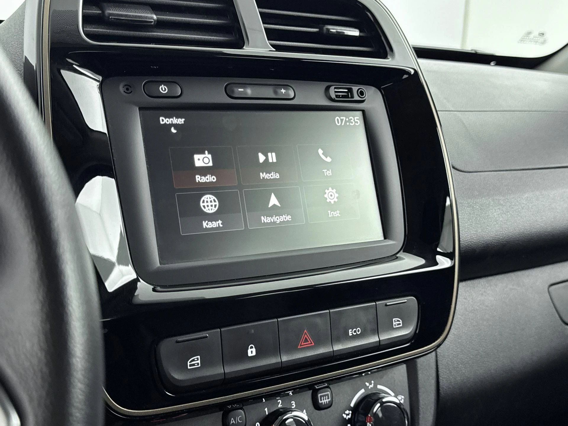 Dacia-Spring-image-15