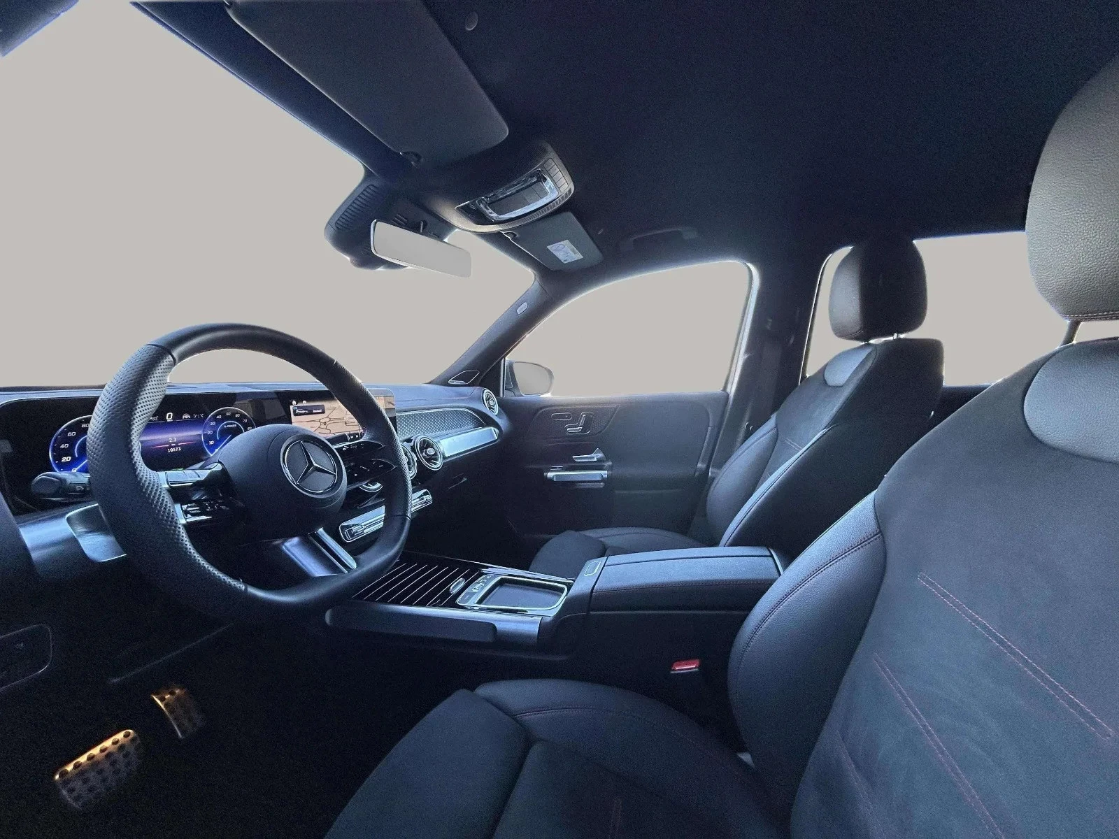 Mercedes-Benz-EQB-image-9