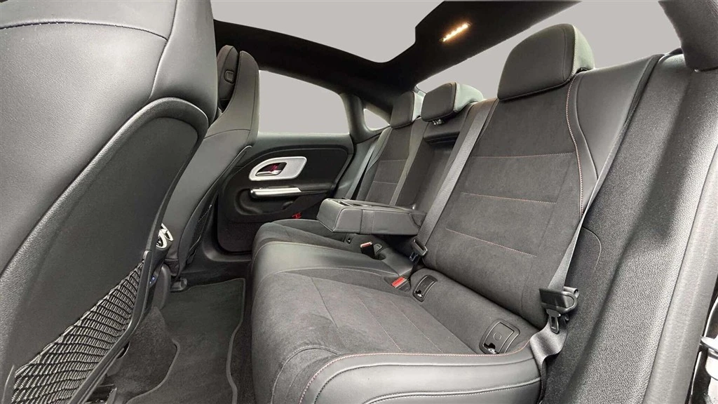 Mercedes-Benz-CLA-image-20