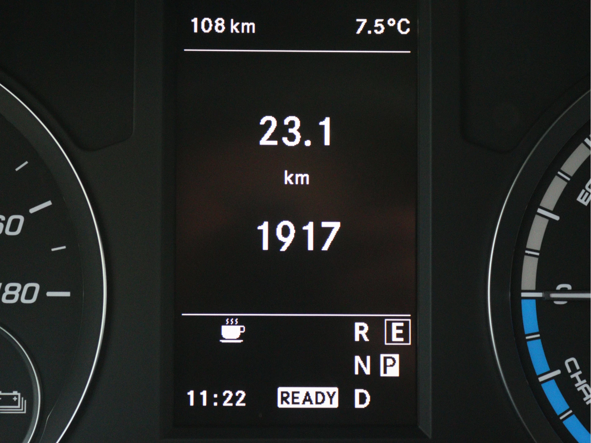 Mercedes-Benz-eVito-image-7