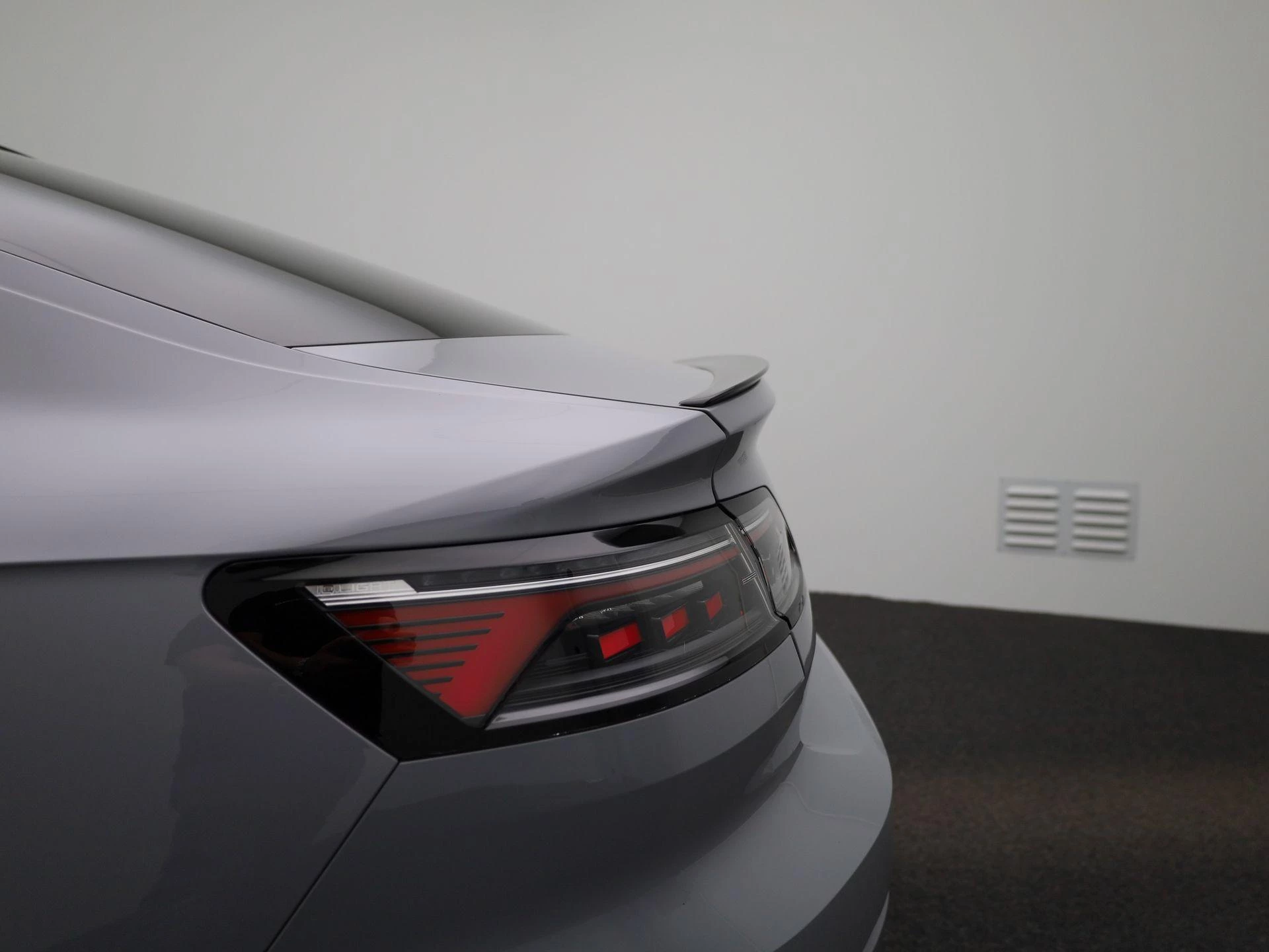 Volkswagen-Arteon-image-50