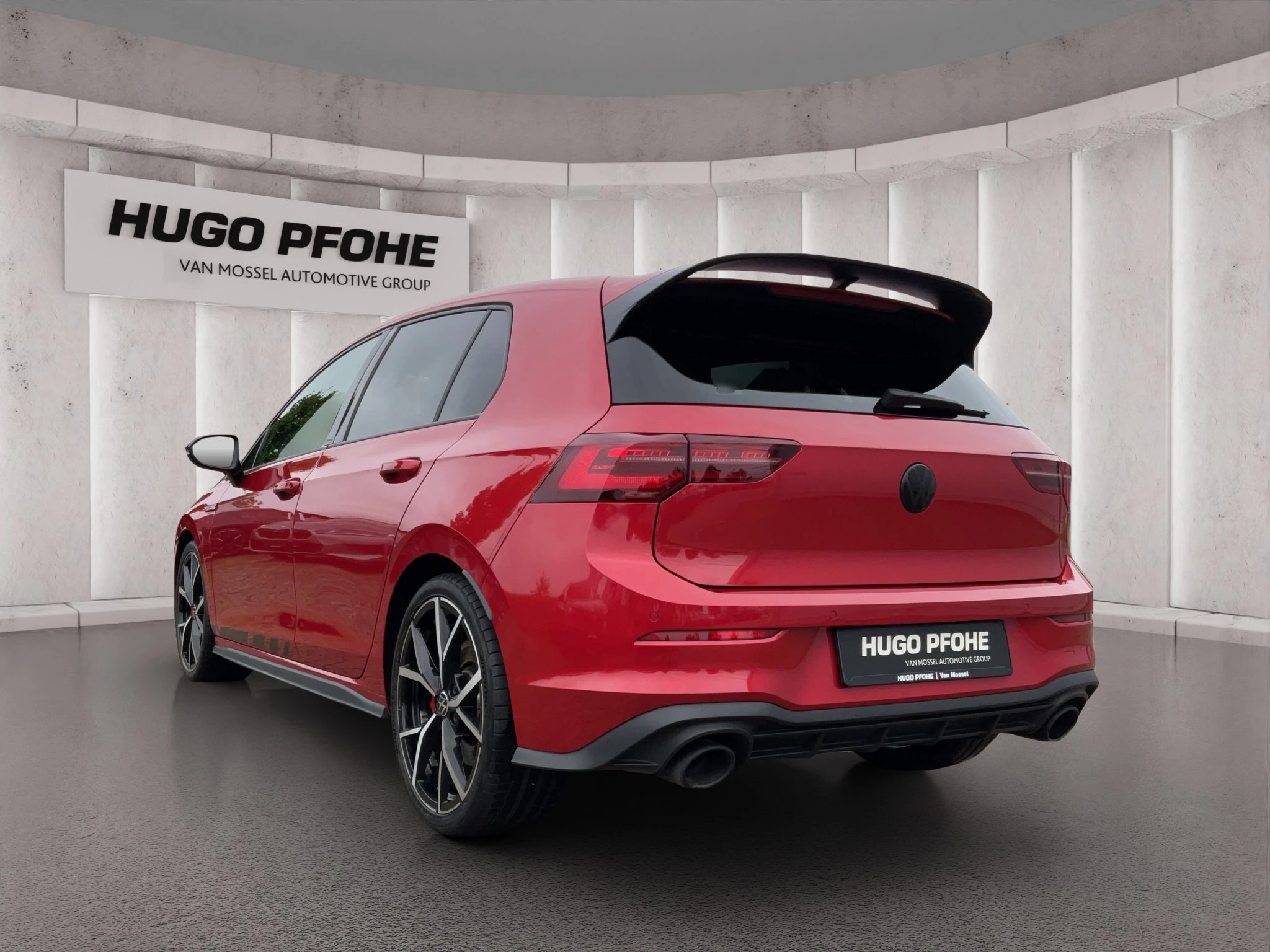 Volkswagen-Golf-image-2