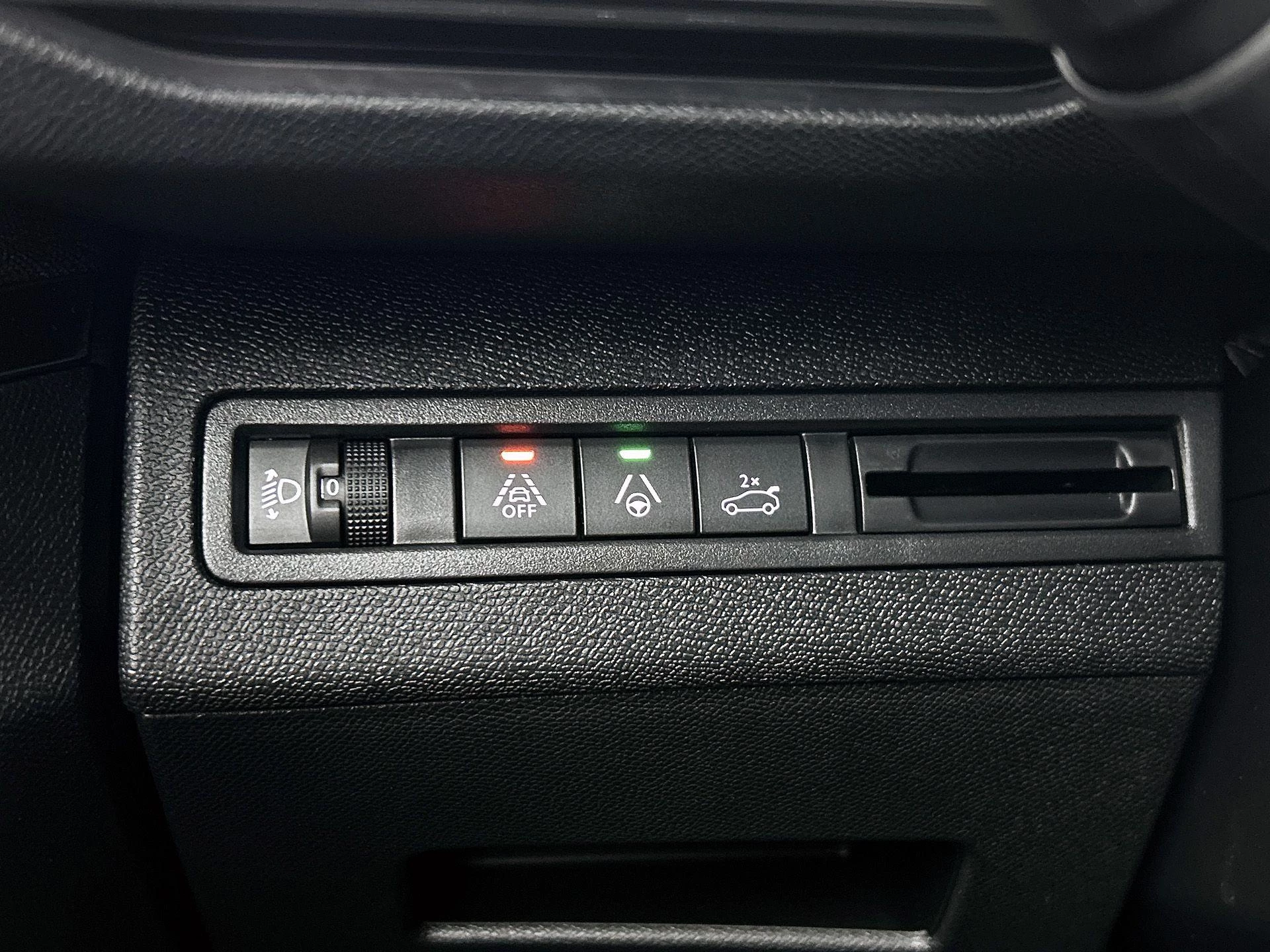 Peugeot-5008-image-31