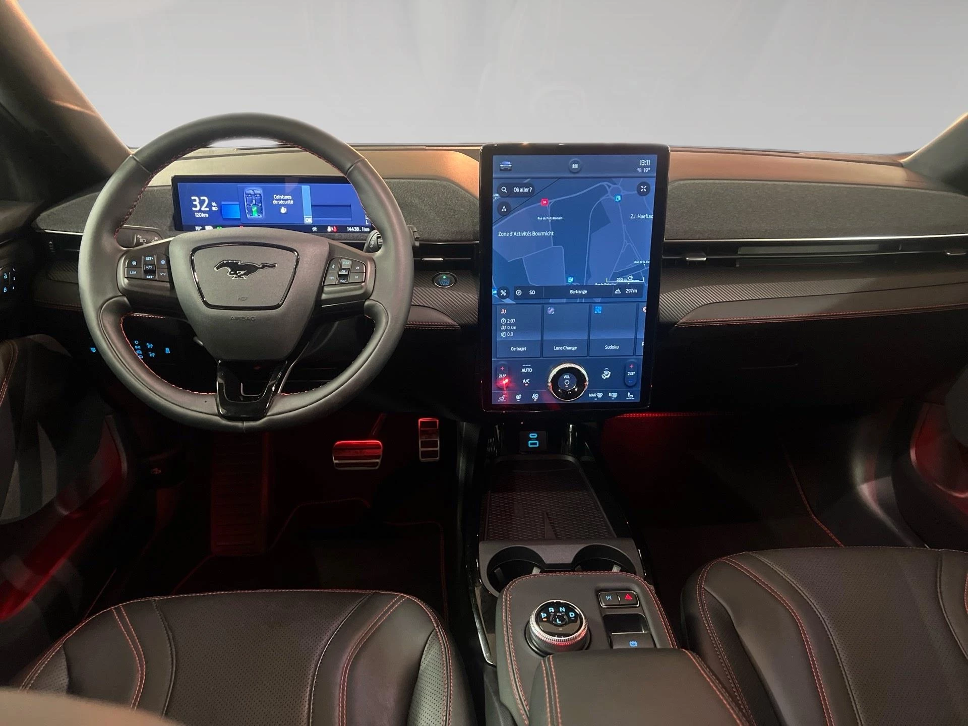 Ford-Mustang Mach-E-image-4