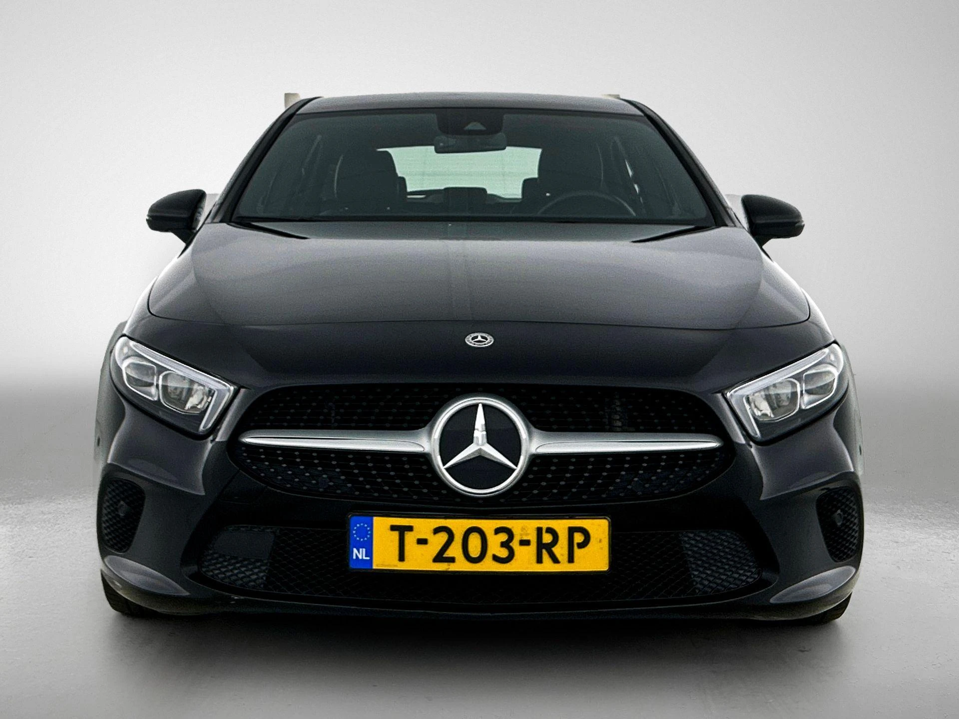 Mercedes-Benz-A-Klasse-image-4