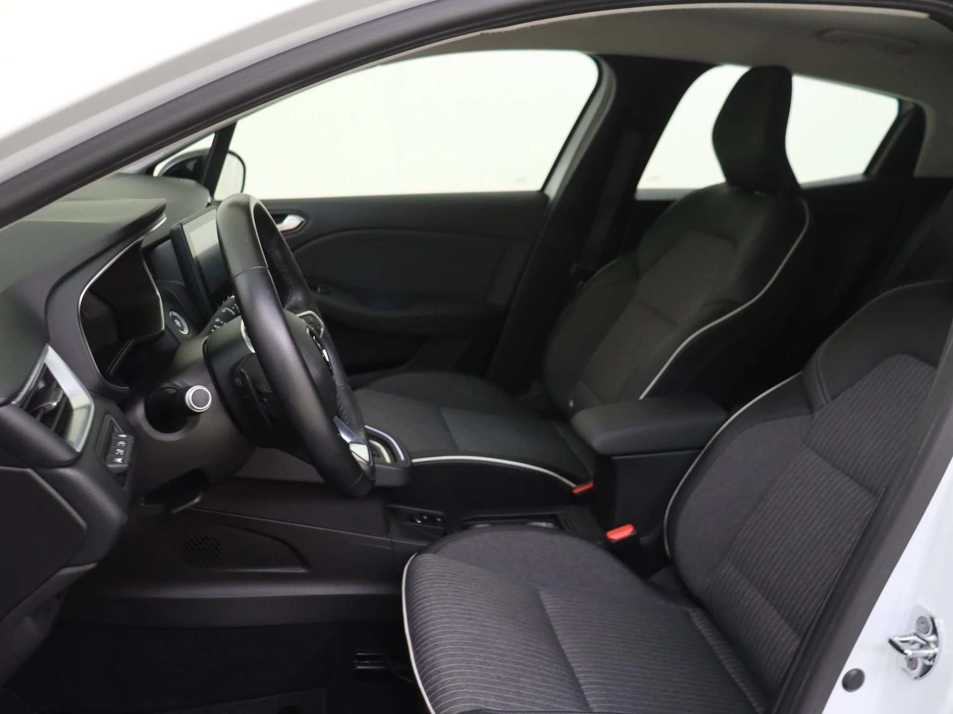Renault-Clio-image-14
