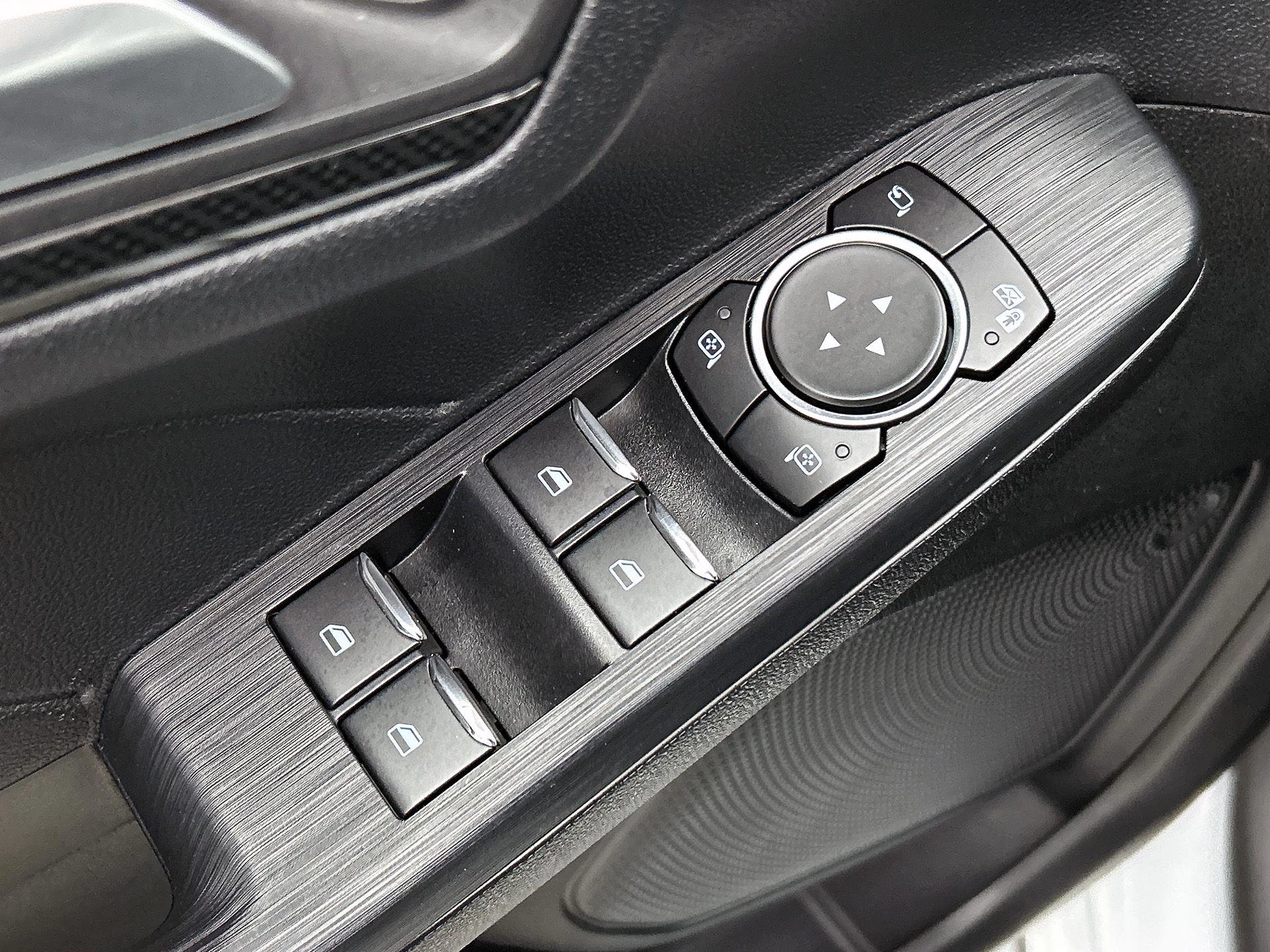 Ford-Kuga-image-24